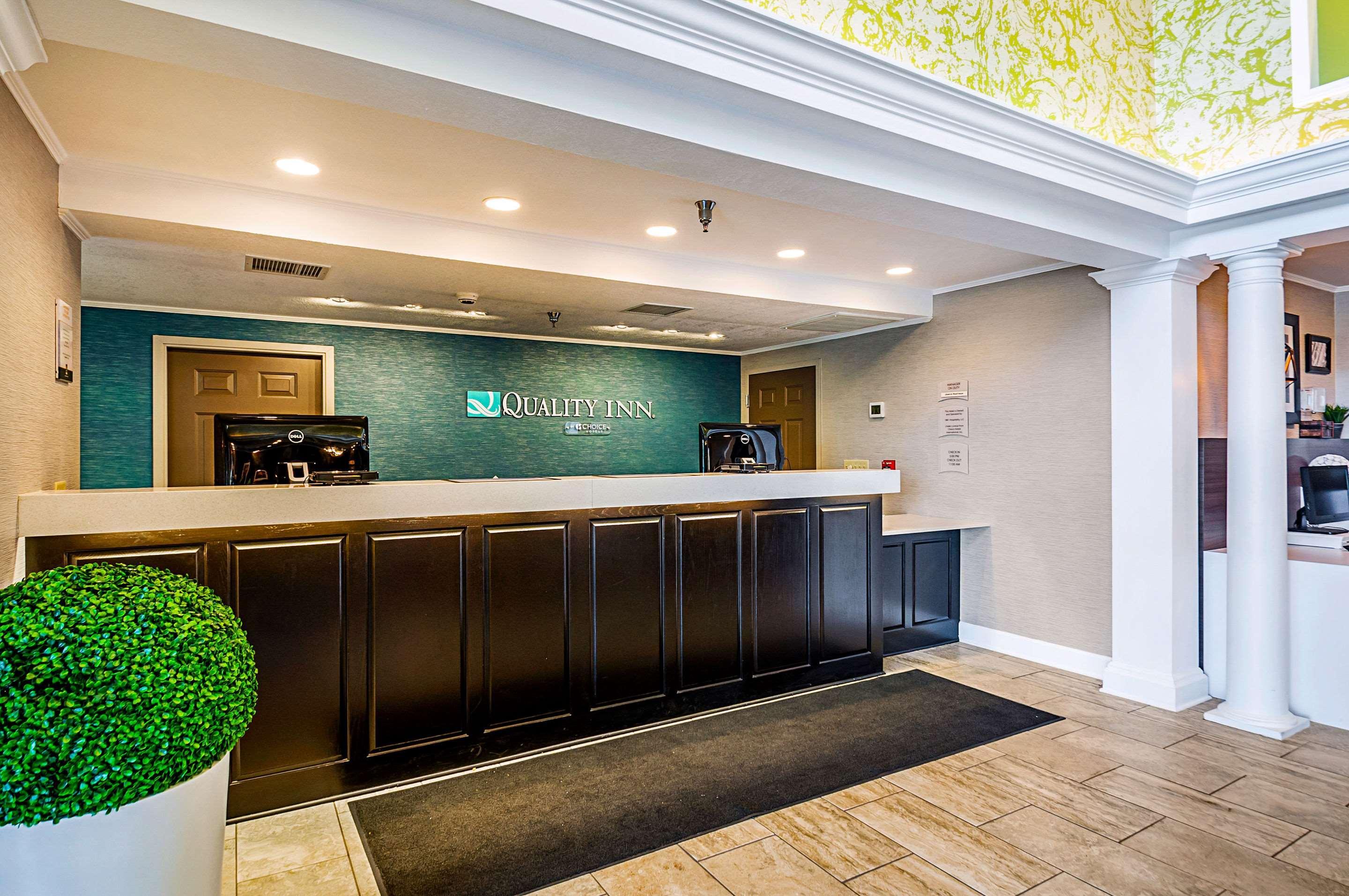 Quality Inn Harrisonburg I-81 Exterior photo