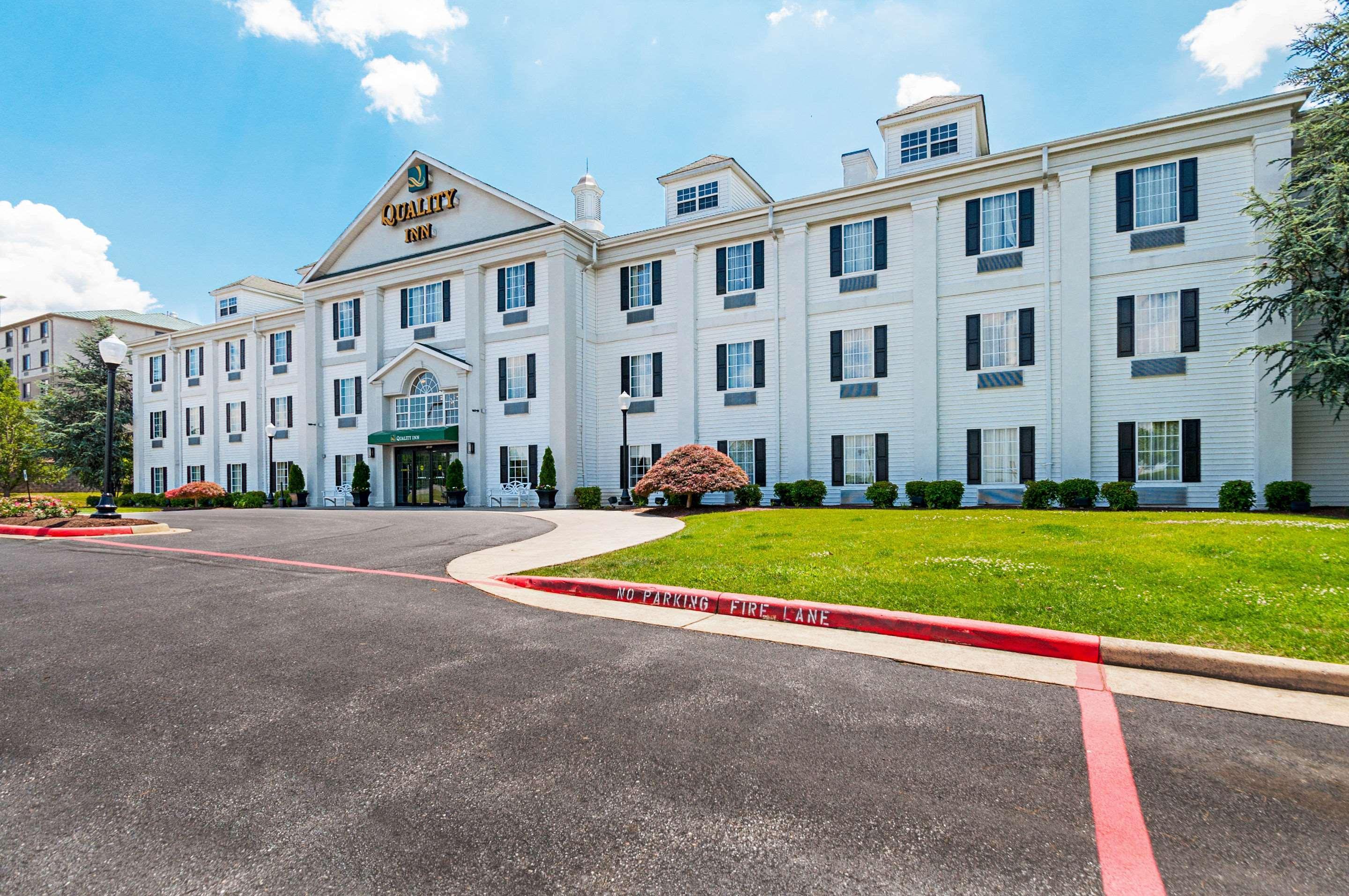 Quality Inn Harrisonburg I-81 Exterior photo