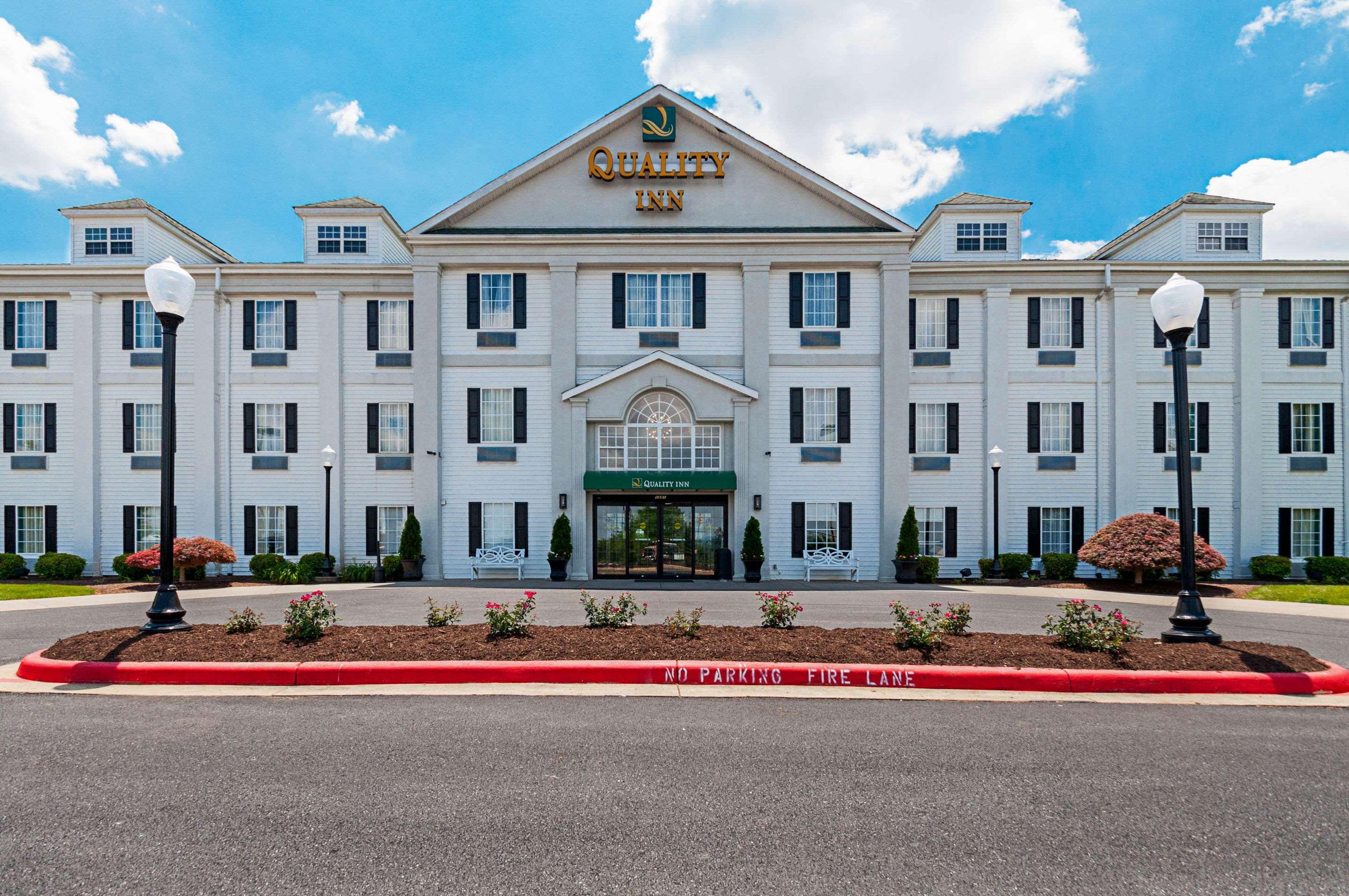 Quality Inn Harrisonburg I-81 Exterior photo